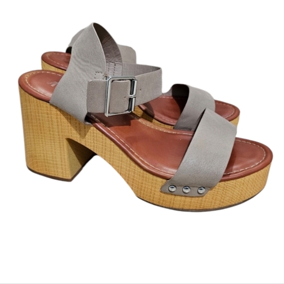 MIA 9 1/2 Gold Brown Classic Preppy Y2K Strappy Chunky Platform Peep Toe Sandals - Picture 1 of 7